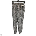 Pants Cropped By Express In Animal Print, Size: Xs